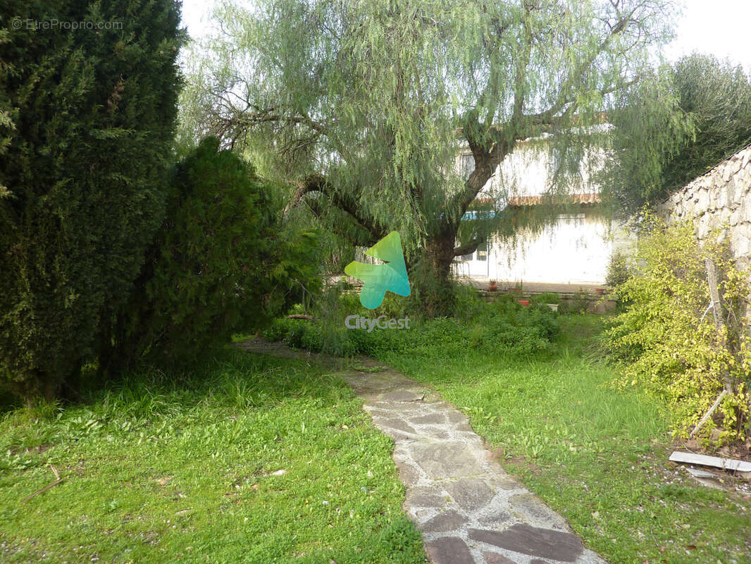 Maison proche centre-ville - photo 7