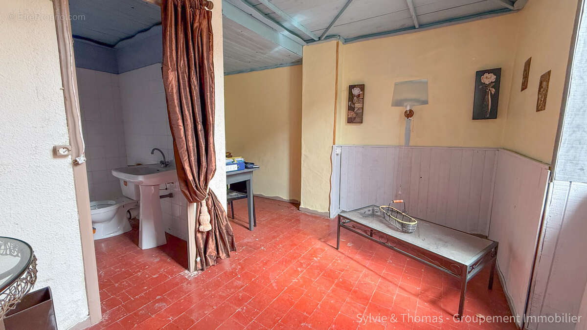 Maison à CADEROUSSE