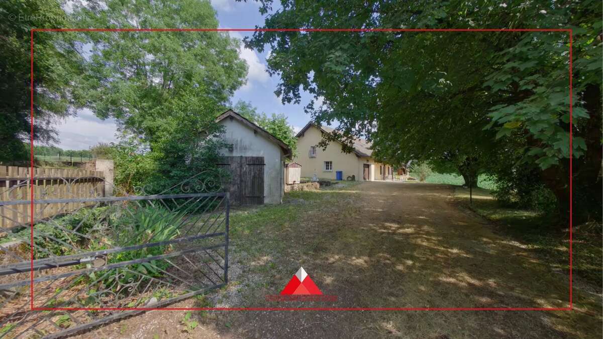 Maison à CHAMOLE