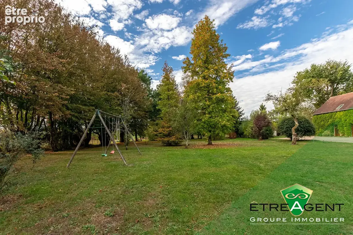 Maison LONGNY LES VILLAGES - 231 m² - 6 chambres - photo 19