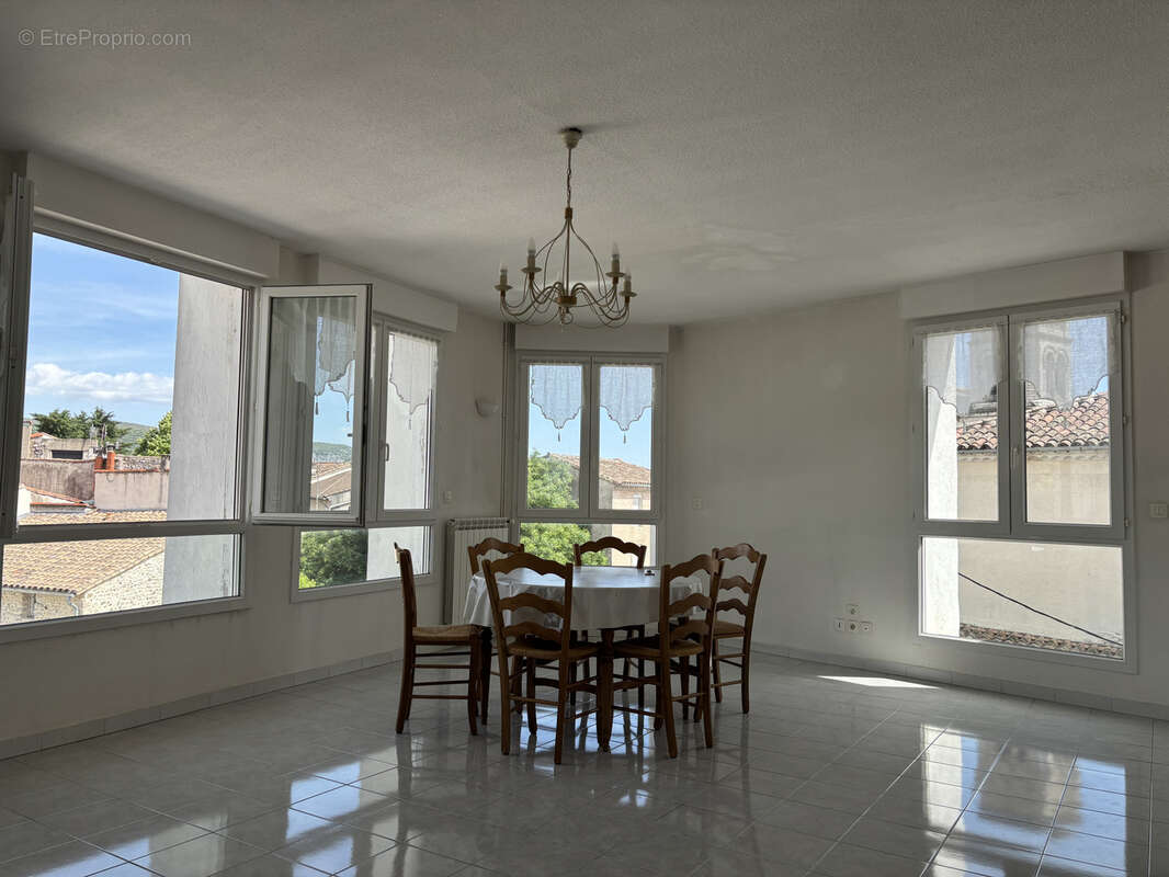 Appartement à GANGES