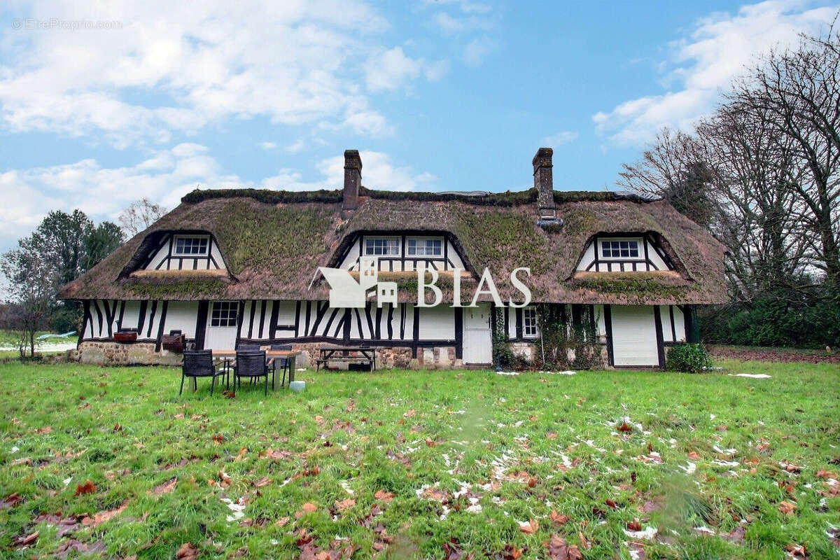 Maison à BOURG-ACHARD