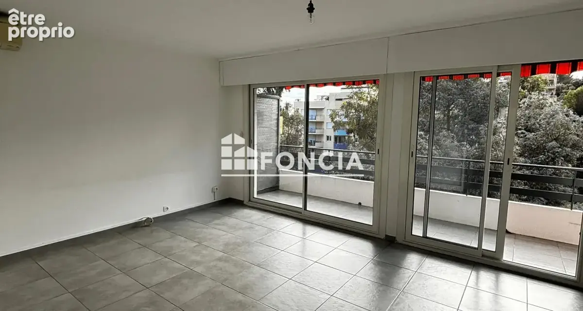 Appartement T2 TRAVERSANT - Centre-ville - photo 3