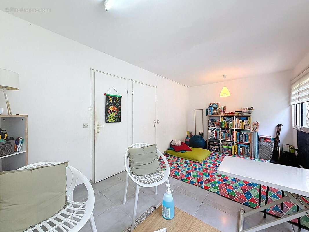 Photo 2 - Appartement à BAIE-MAHAULT