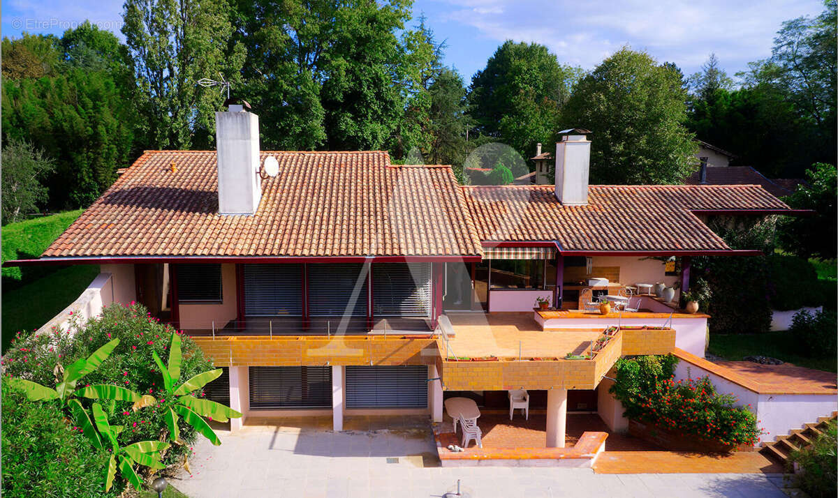 Maison à PEYREHORADE
