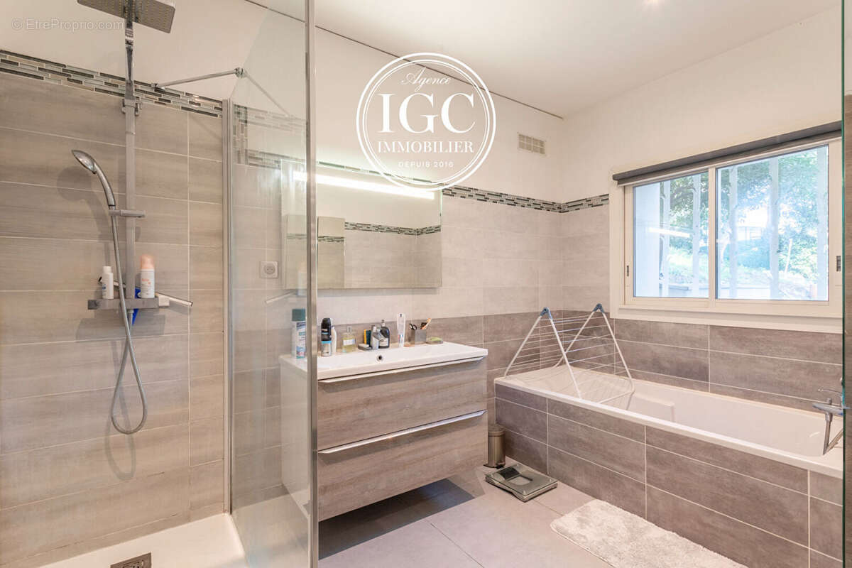 Maison à CARRY-LE-ROUET