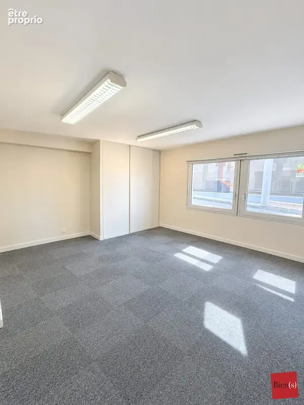Commerce 85 m² à vendre à Laval (53000) - photo 3