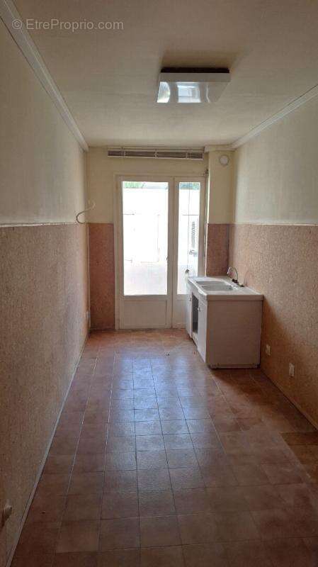 Appartement  Toulon Mourillon T3 75 m2 - photo 4
