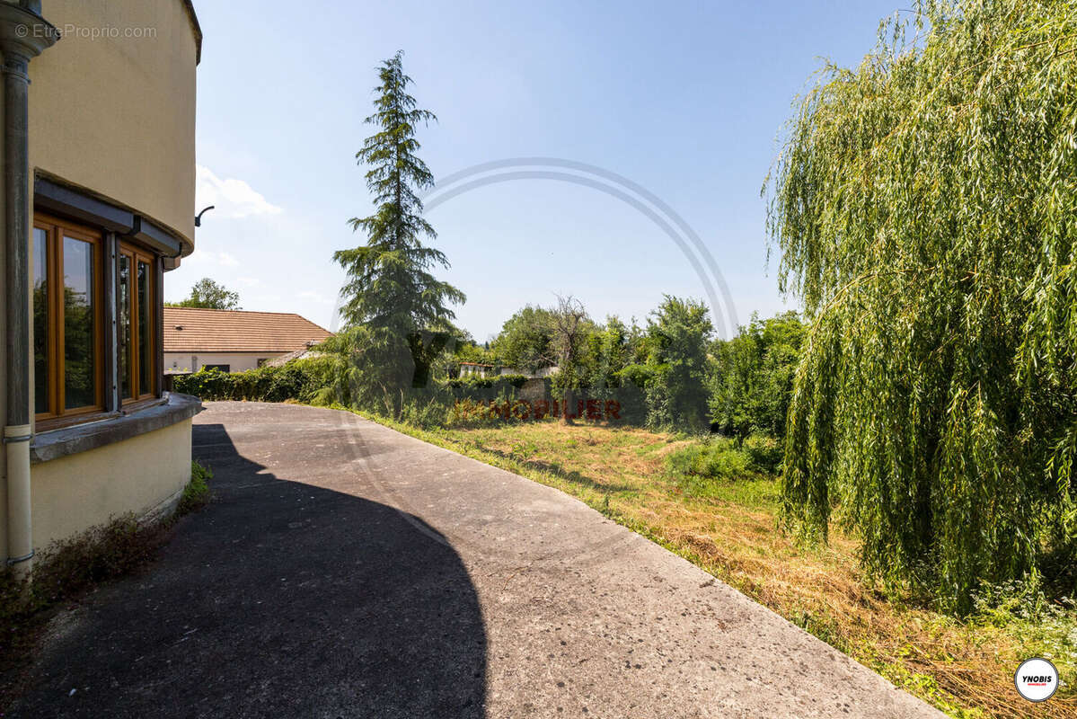 Maison à CHAPET
