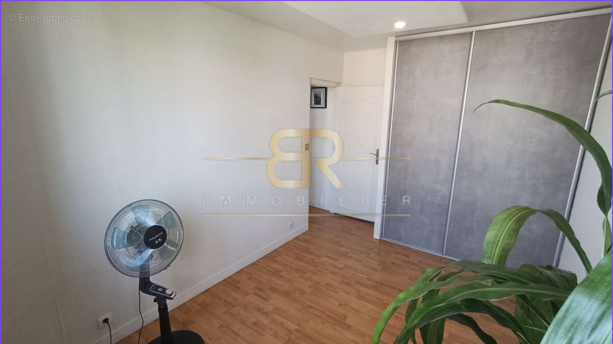 Appartement à FONTENAY-SOUS-BOIS