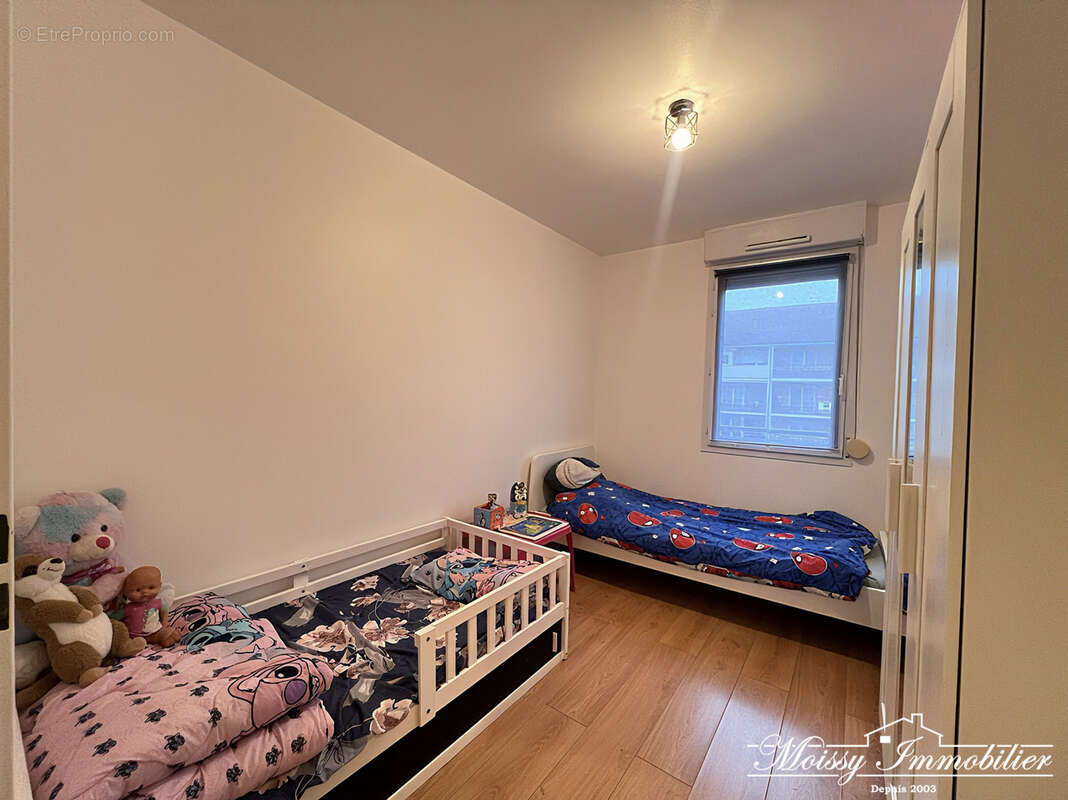 Appartement à MOISSY-CRAMAYEL