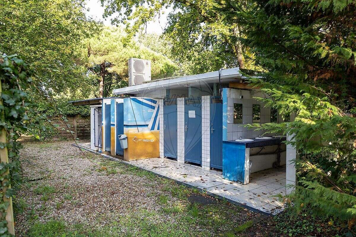 Terrain à MESCHERS-SUR-GIRONDE