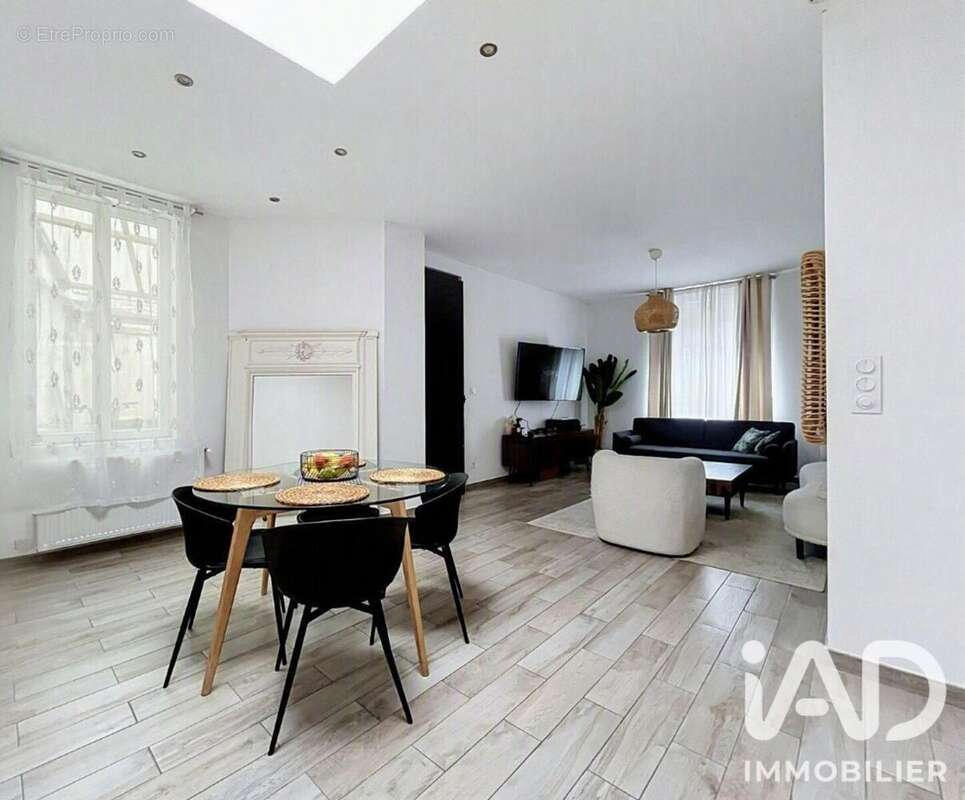Maison 120 m² à Tourcoing  - photo 2