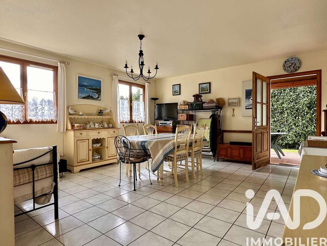 Photo 2 - Maison à BRANVILLE
