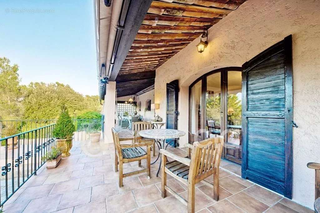 Maison à PEYMEINADE