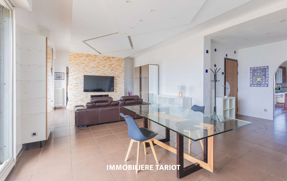 Appartement à MARSEILLE-9E