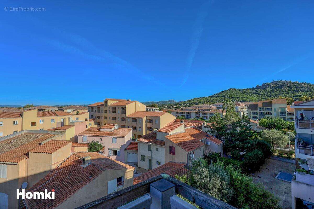 Appartement à SIX-FOURS-LES-PLAGES