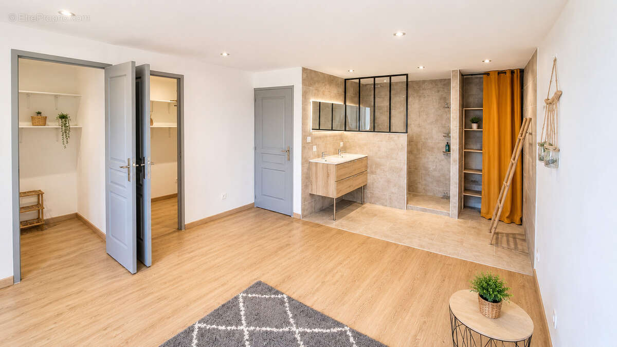 Maison rénovée avec toiture neuve, jardin piscinable et 4 chambres à 5 min de Lézignan-Corbières - photo 7