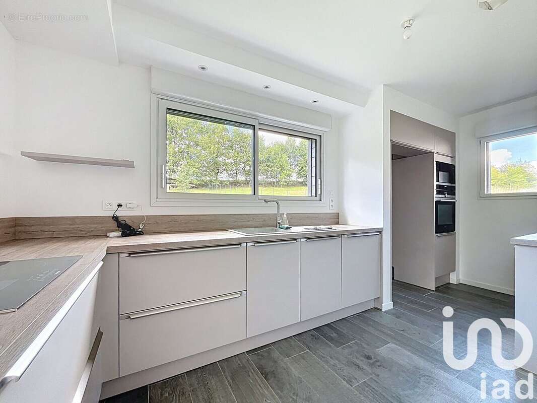 Photo 8 - Maison à NAZELLES-NEGRON