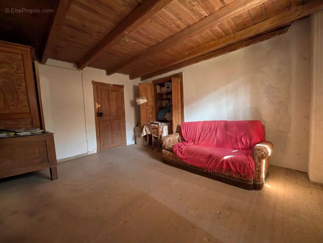 Maison à BOGEVE