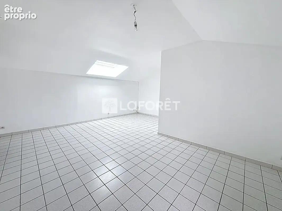 Appartement a renover chalons en champagne - 3 pièce(s) - 69.45 m2 - photo 4