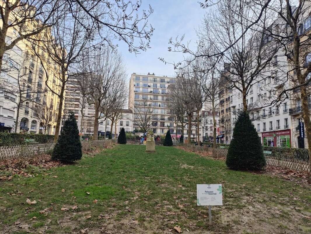 Appartement à PARIS-15E