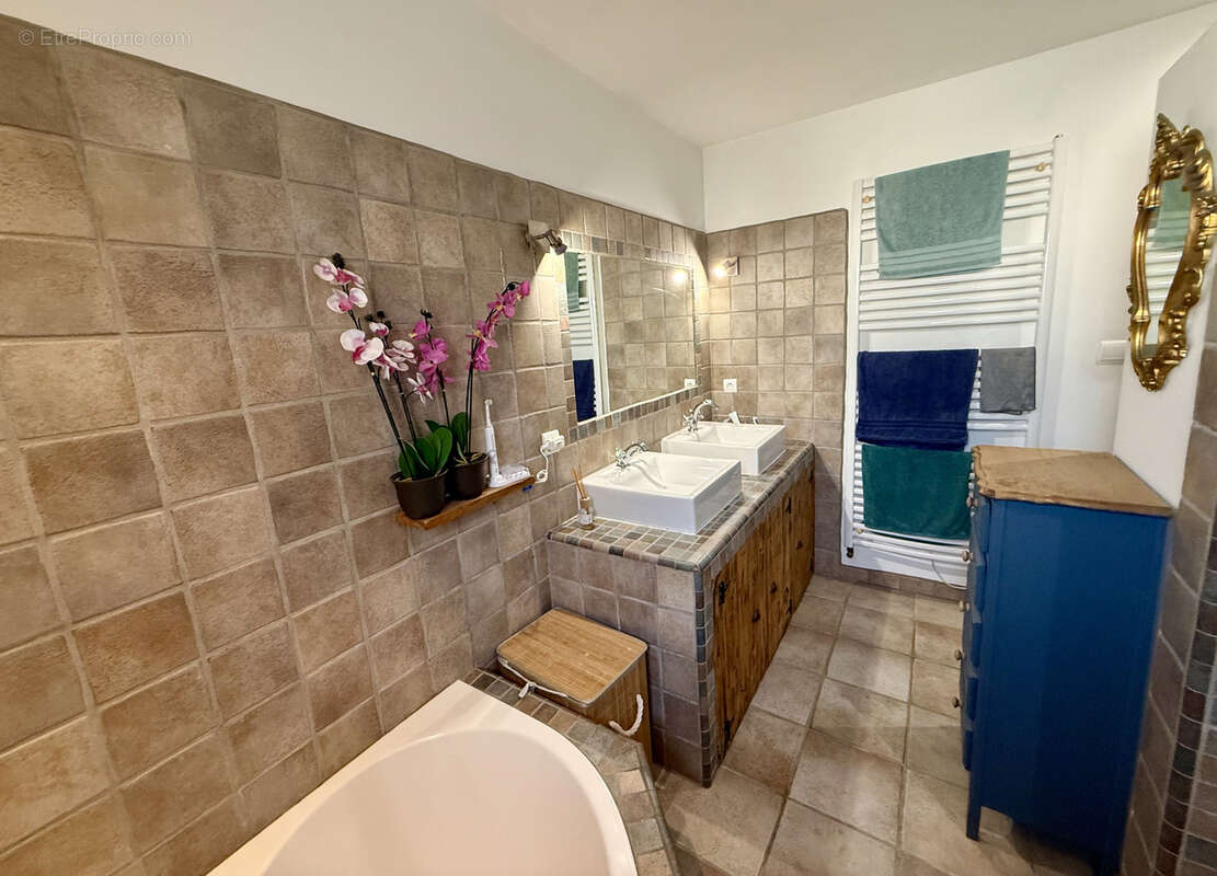 Maison à AIGUES-MORTES