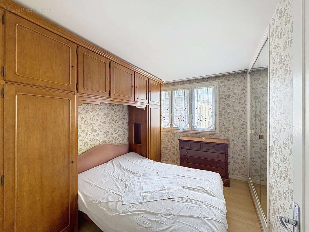 Appartement à L'HAY-LES-ROSES
