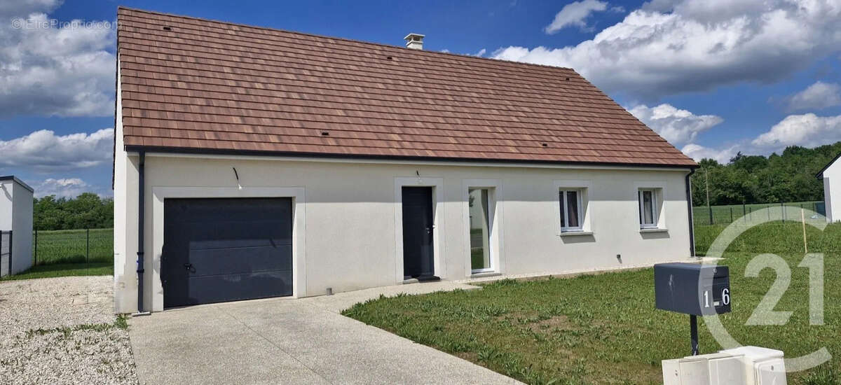 Maison à LA CHAPELLE-DU-NOYER