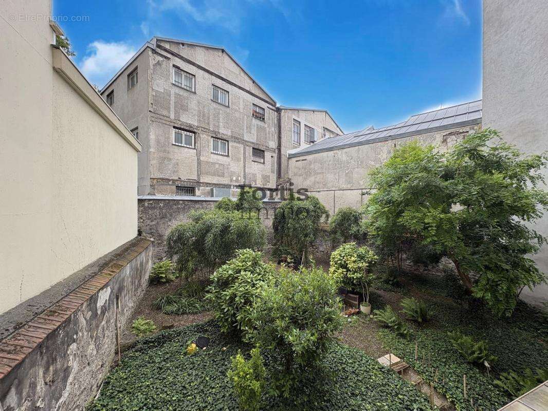 Appartement à PARIS-14E
