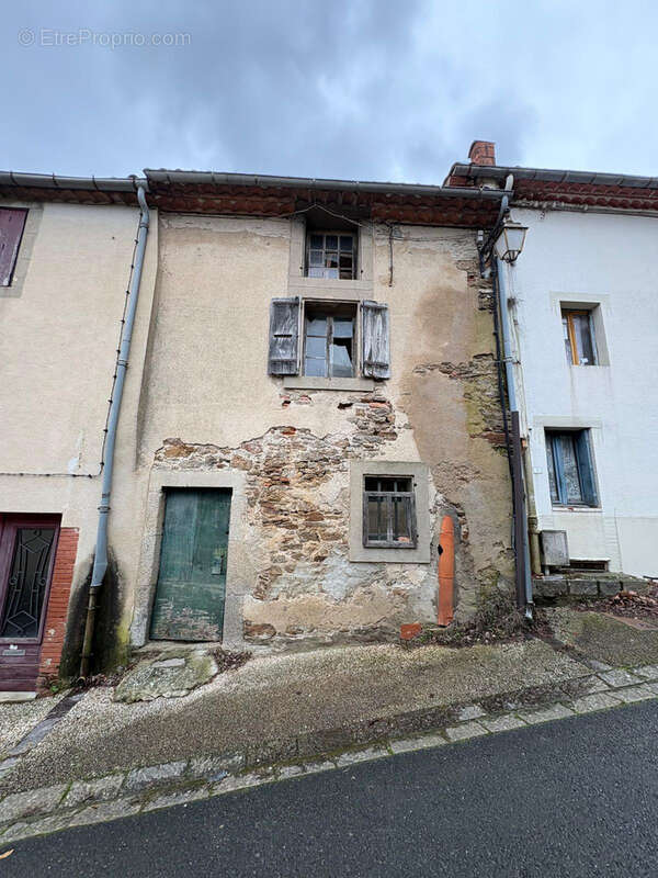 Maison à SAINT-AMANS-SOULT