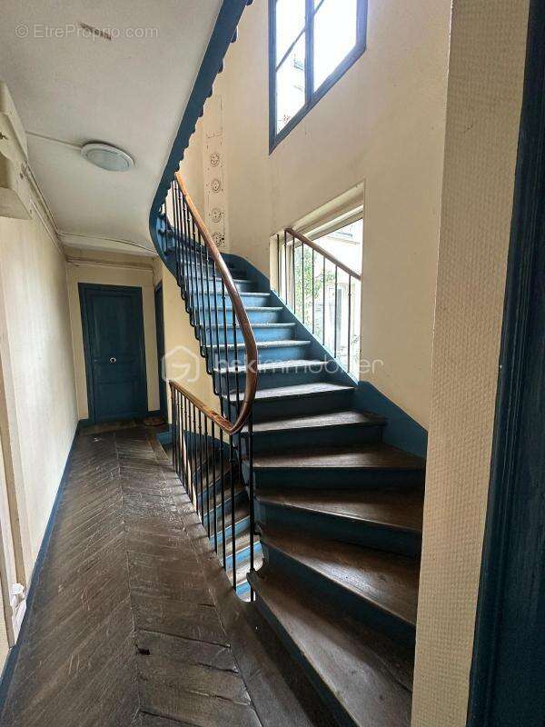 Appartement à PARIS-20E