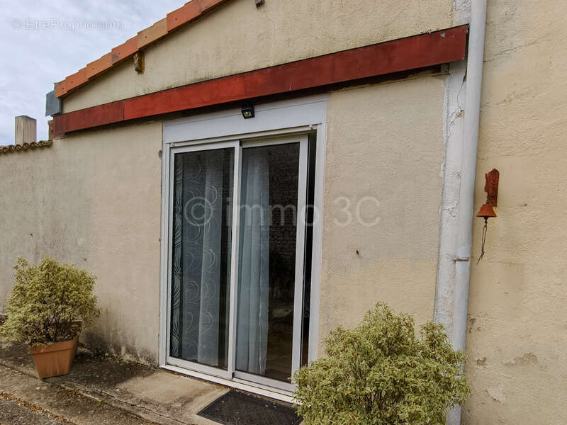 Maison à SAUZE-VAUSSAIS