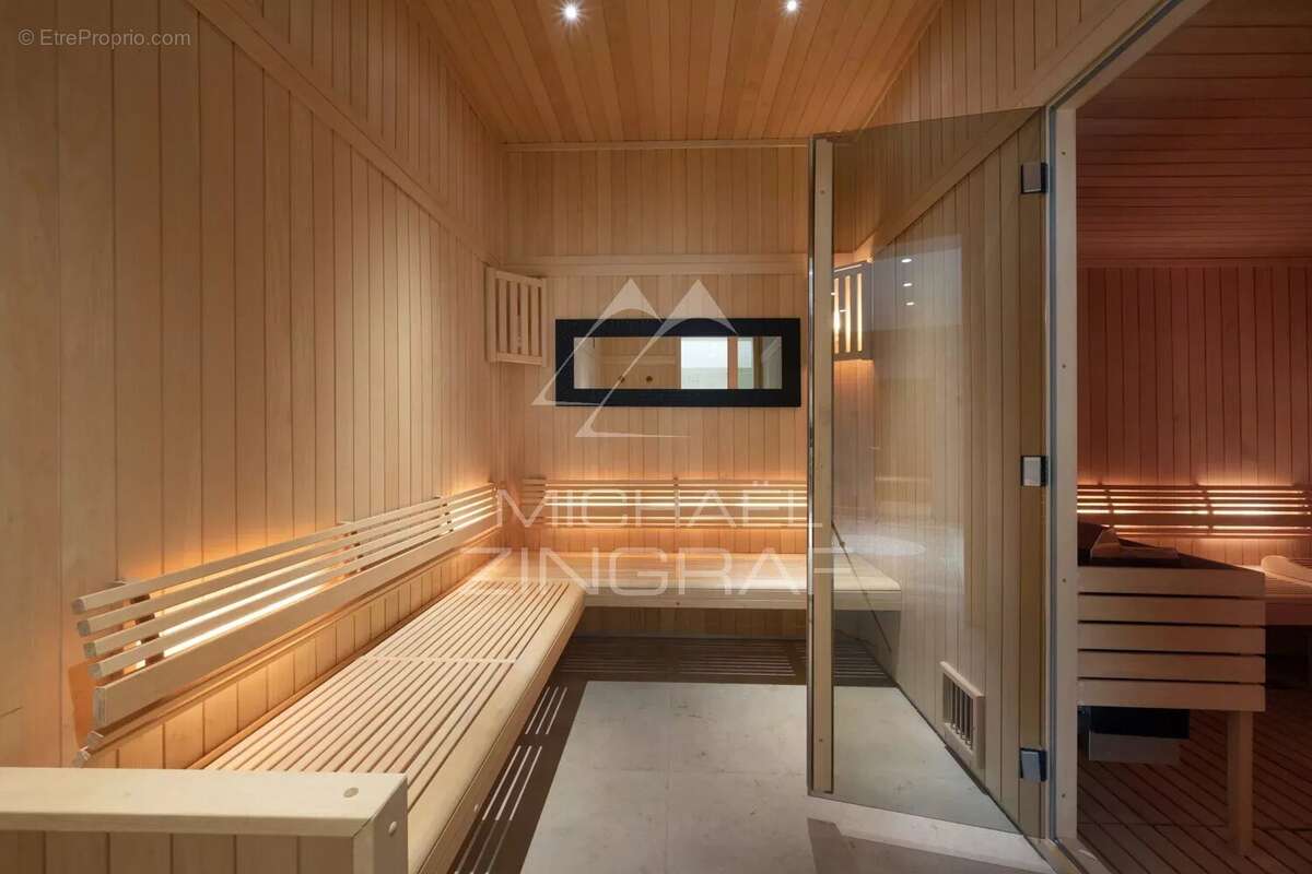 Maison à NEUILLY-SUR-SEINE