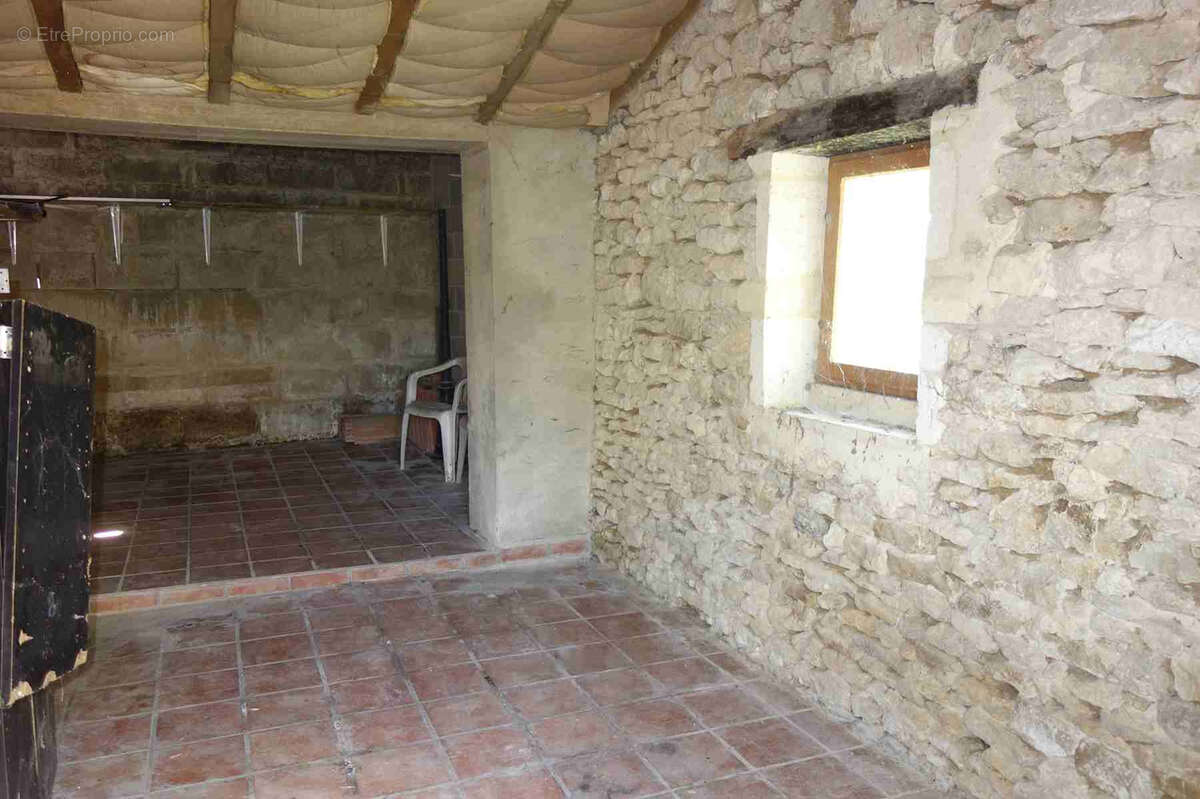 Au calme dans un hameau avec commerces à proximité - photo 5