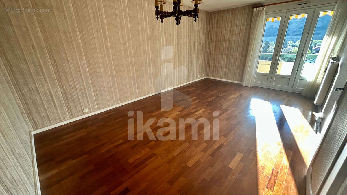 Appartement à TOURNON-SUR-RHONE
