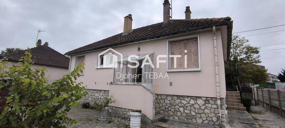 Photo 1 - Maison à CHATEAUNEUF-EN-THYMERAIS