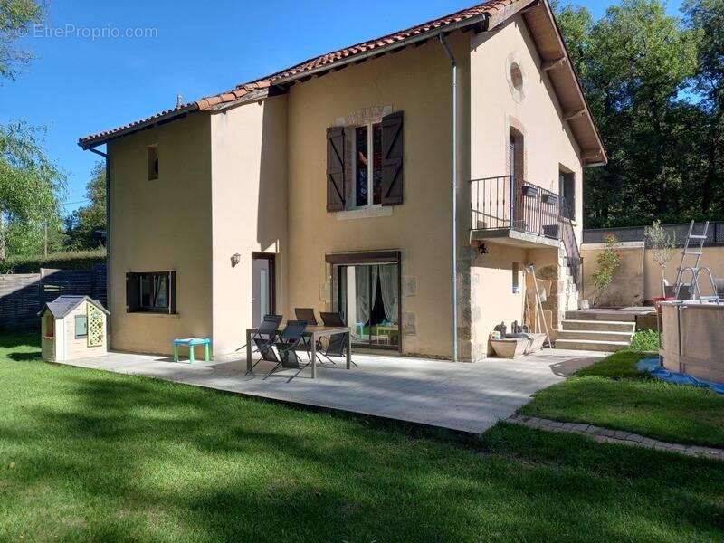Maison à TOULONJAC