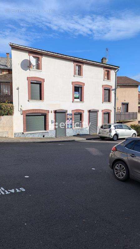 Maison à SAINT-REMY-SUR-DUROLLE