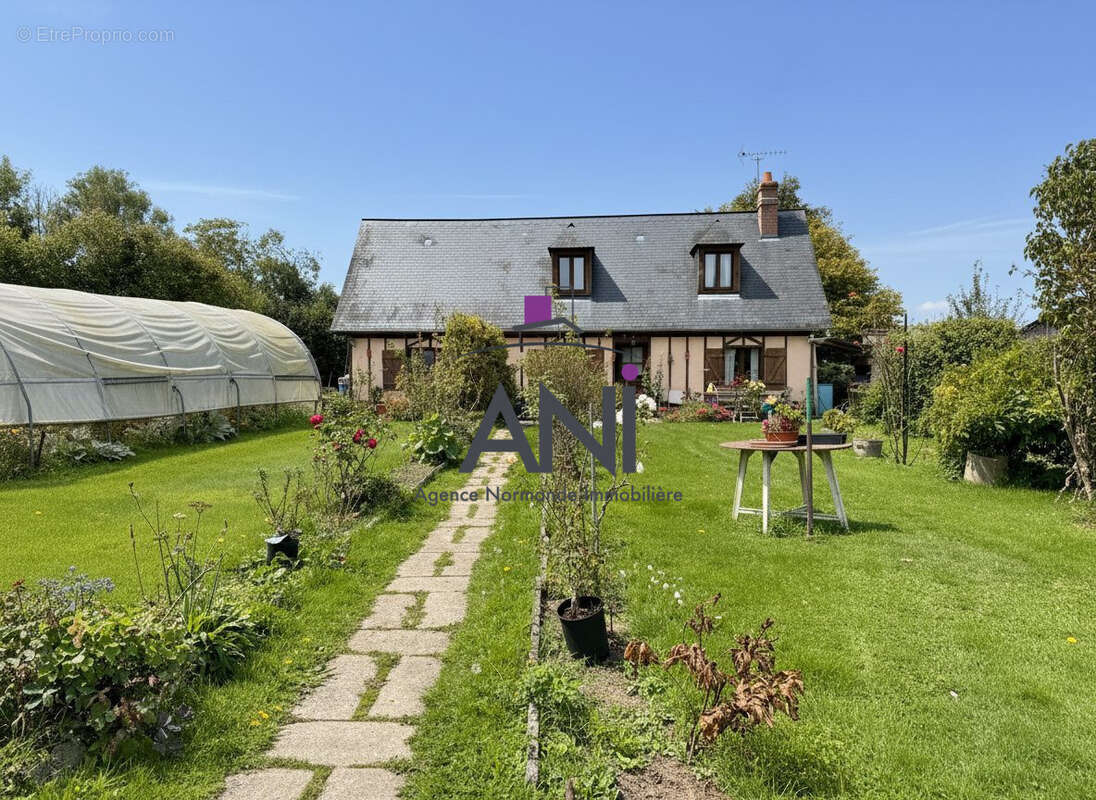 Maison à BACQUEVILLE-EN-CAUX