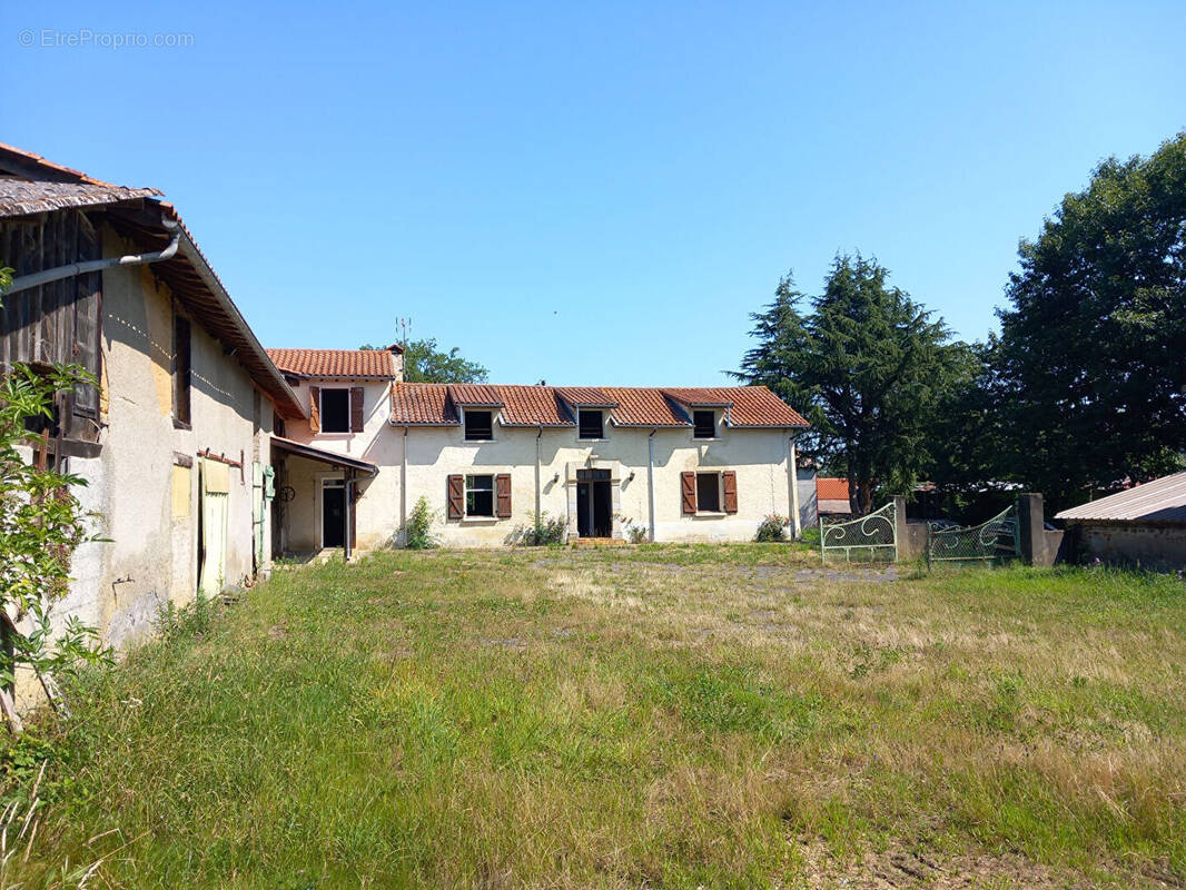 Maison à ORIEUX