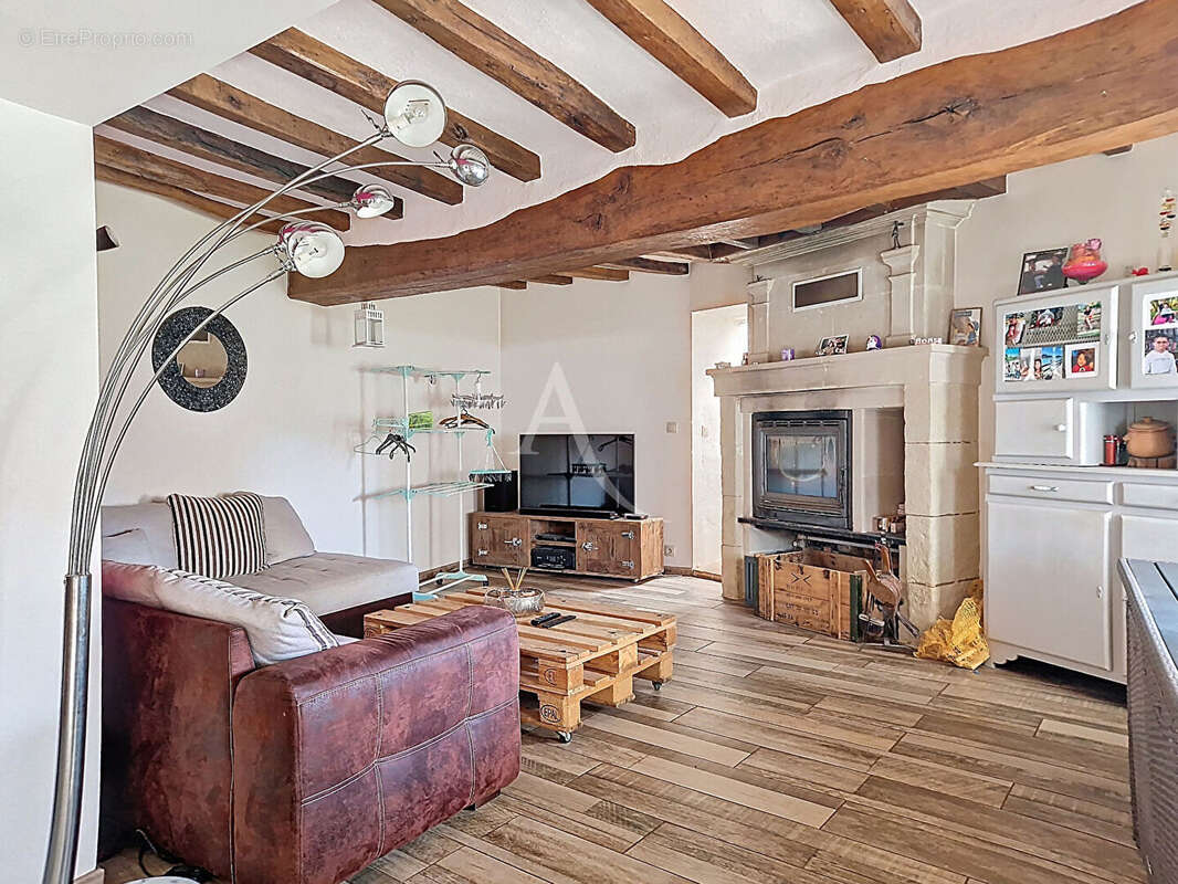 Maison à DOUE-LA-FONTAINE