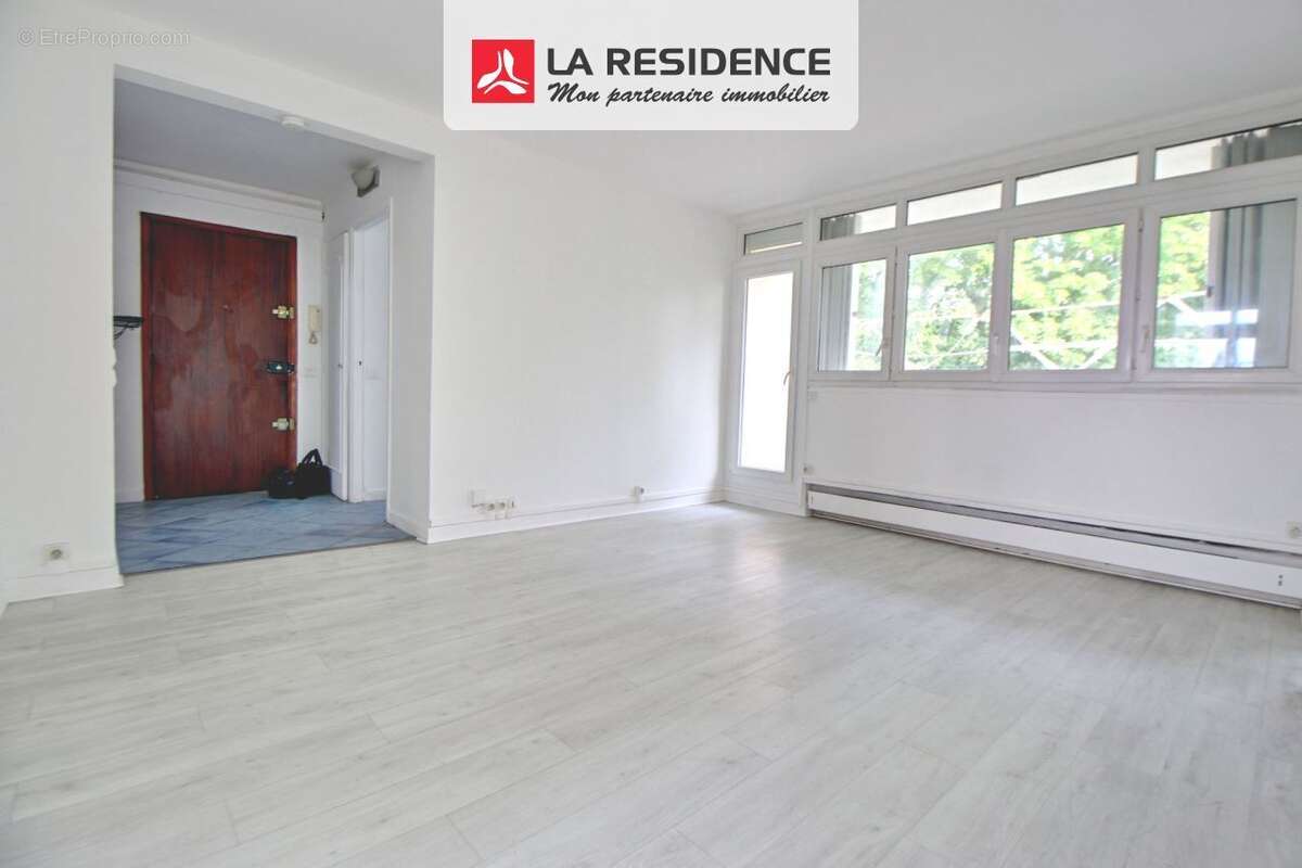 Appartement à VERNEUIL-SUR-SEINE