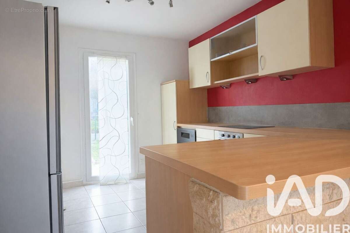 Photo 4 - Maison à SAINT-VICTOR-DE-CESSIEU