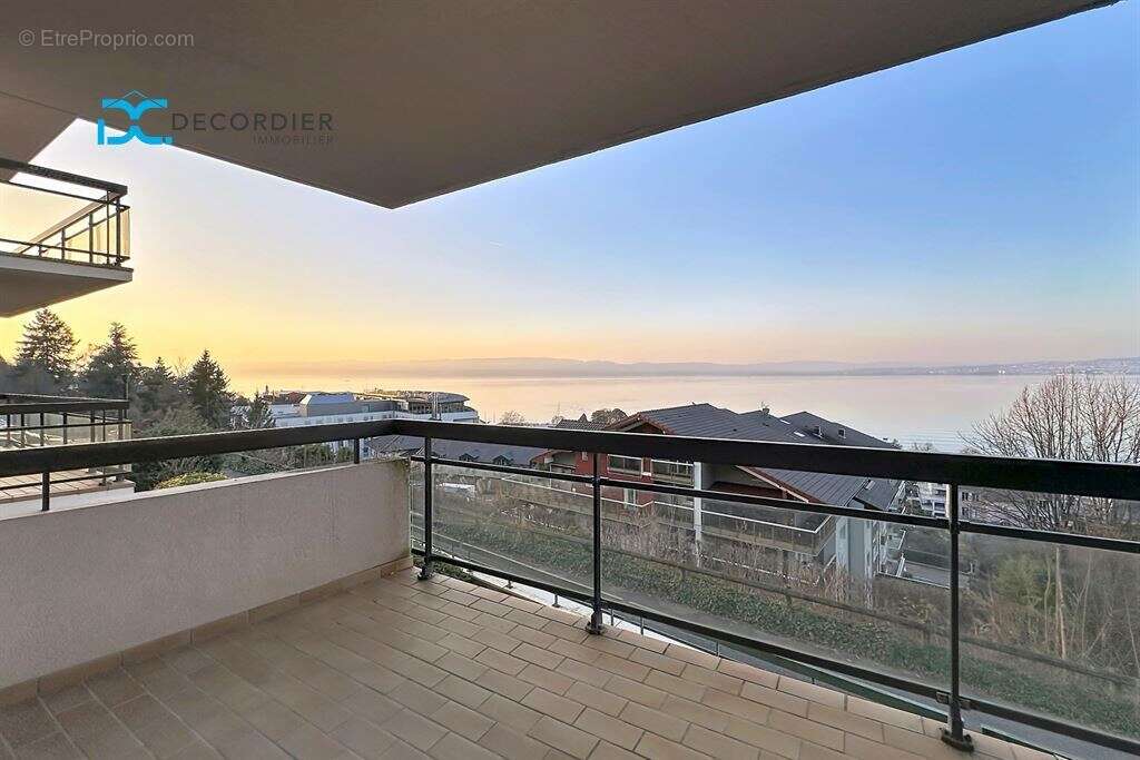 Appartement à EVIAN-LES-BAINS