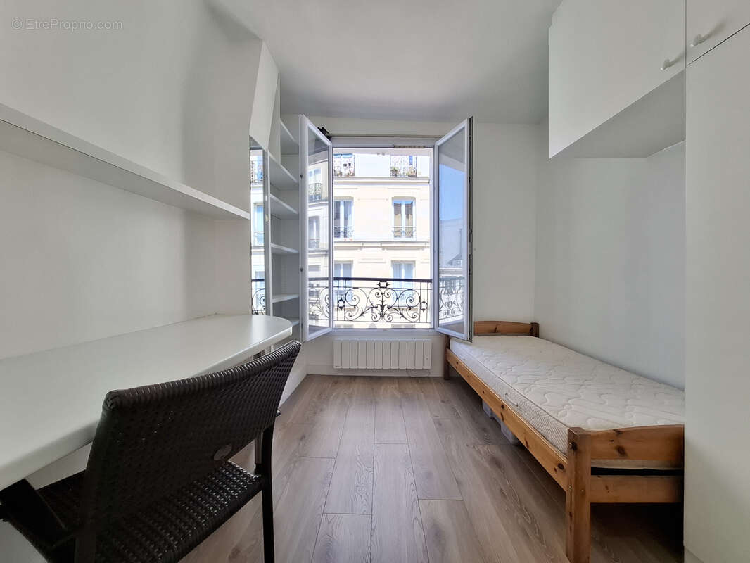 Appartement à PARIS-14E