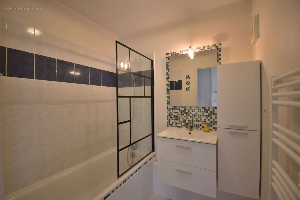 Appartement à GENESTON