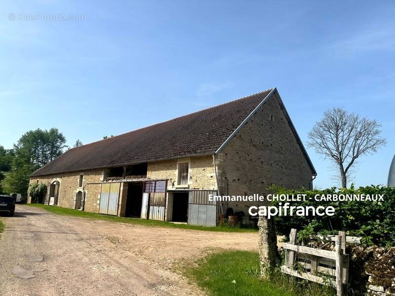 Maison à MONT-SAINT-JEAN