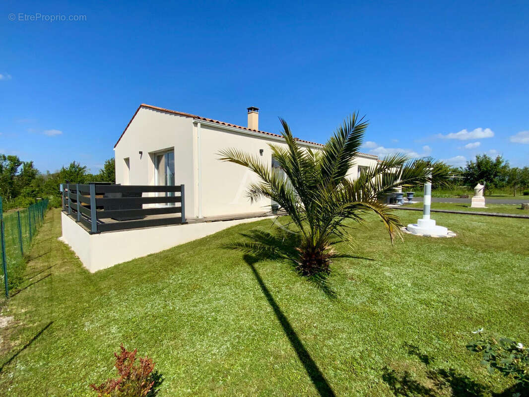 Maison à PONS