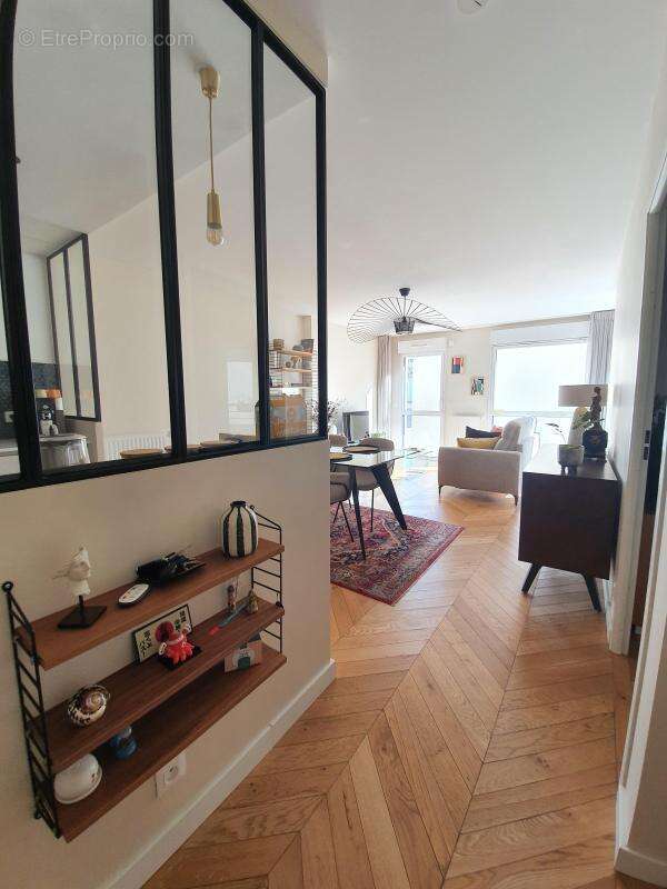 Appartement à MARSEILLE-6E
